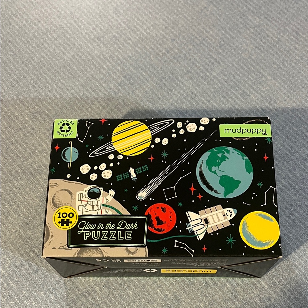 💚 5/$15NIB kids space puzzle glow in the dark